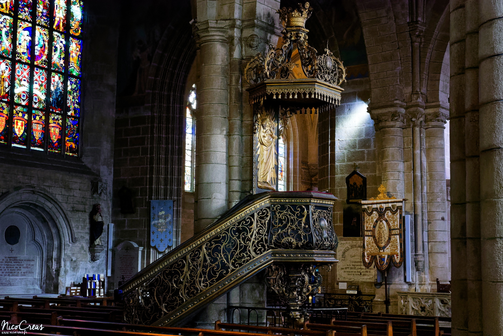 Basilique Notre-Dame du Roncier - Chaire - _DSC2871_DxO copie.jpg